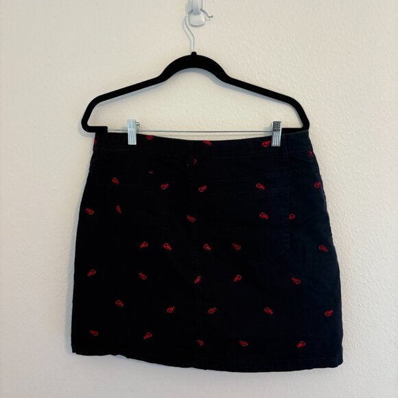Croft & Barrow Navy Skort w/ Red Lobster Embroidery | Size 14 - Picture 2 of 5